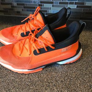 Under Armour Curry 7 Team Basketball shoes, mens 10.5